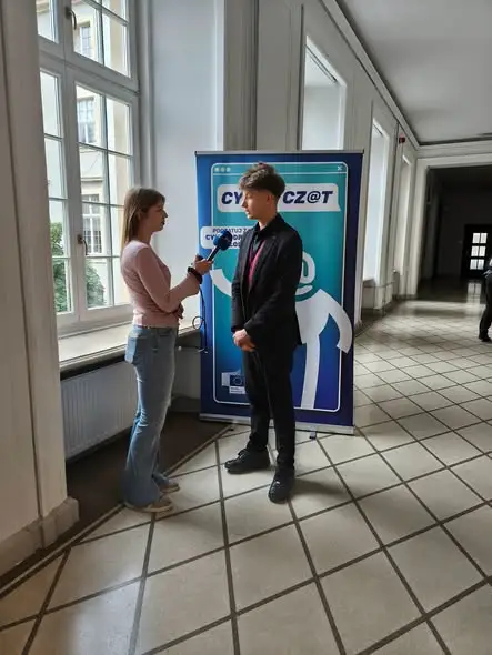 Młodzieżowa Rada Gminy Strzelin na konferencji o fake newsach we Wrocławiu