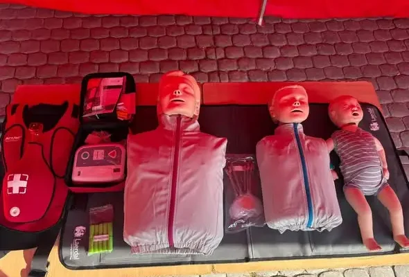Nowy sprzęt do nauki pierwszej pomocy trafił do jednostki OSP